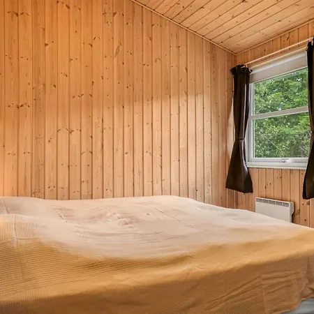 Felina - From The Sea By Interhome Hals
