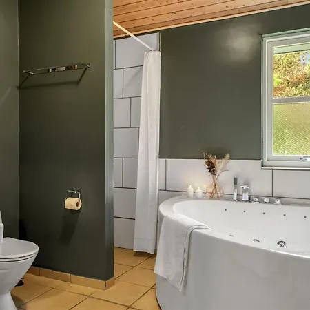 Feriehus Felina - From The Sea By Interhome Hals